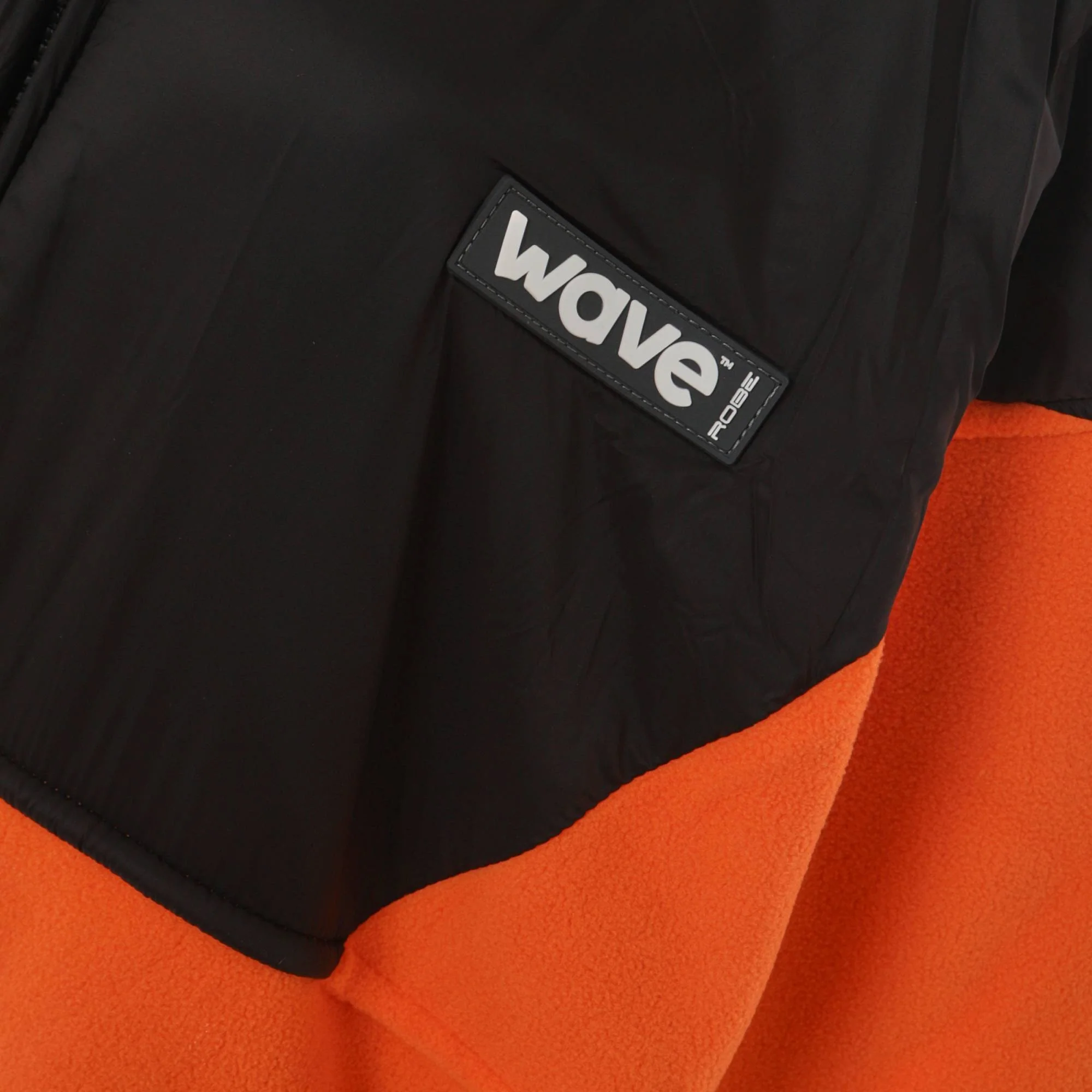 Wave 3 in 1 Hot Tub Changing Robe | Waterproof & Windproof | Unisex - Image 10